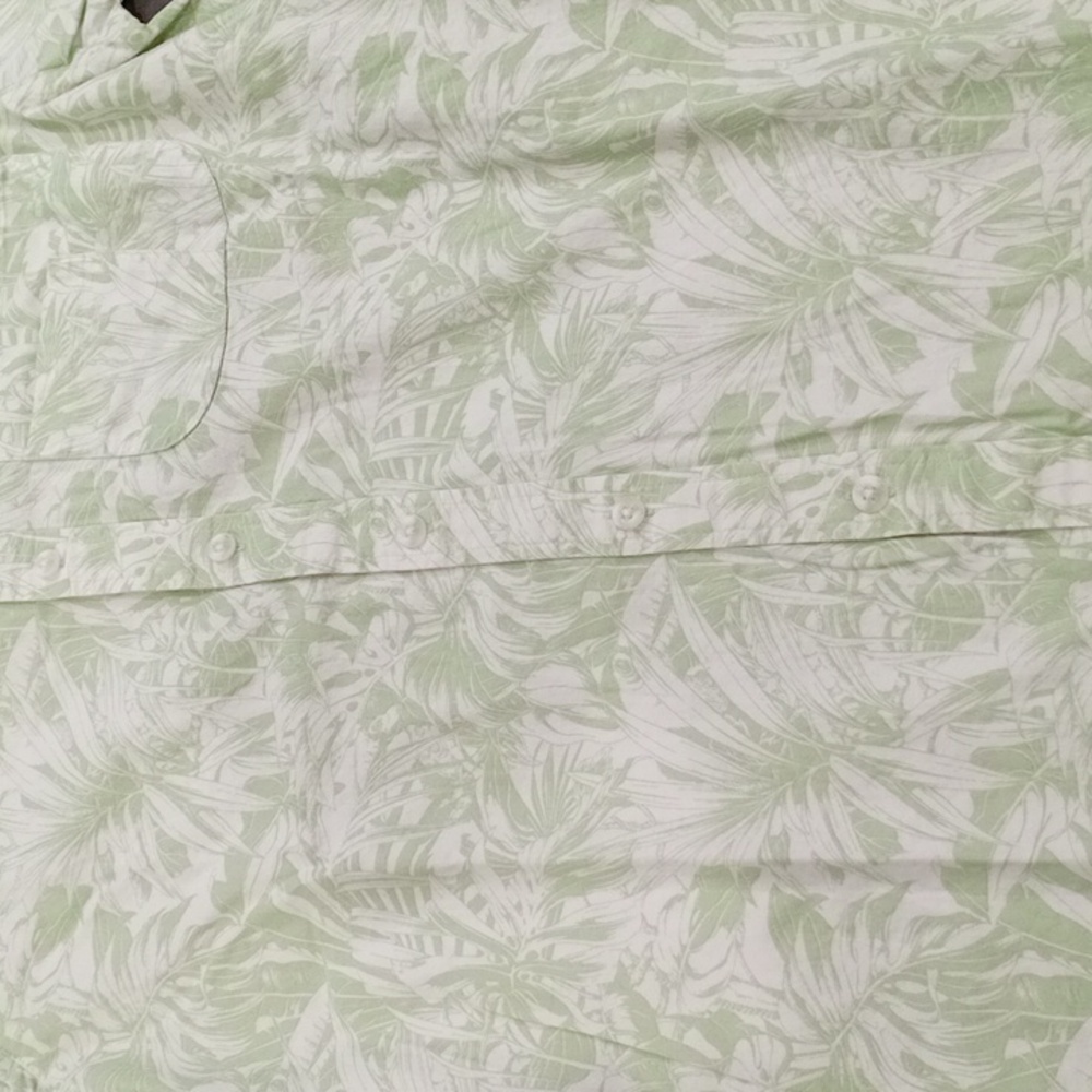 Columbia Men’s Short Sleeve Hawaiian Shirt – Tropical Print - Picture 7 of 8